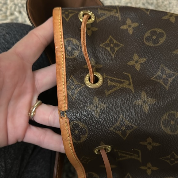 LOUIS VUITTON Monogram GM Drawstring Backpack Beauty Authentic Vintage 1997 - Picture 13 of 16